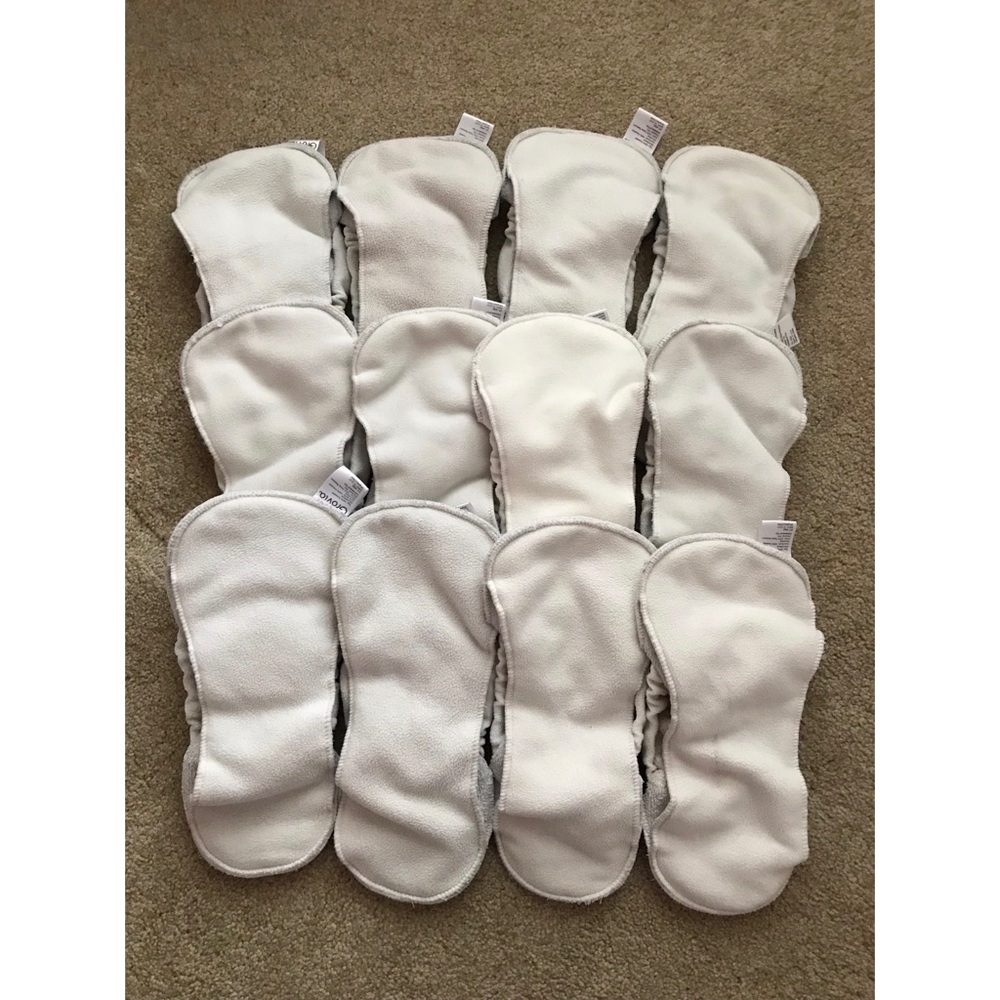 LOT of 12 Grovia No-Prep snap in liners